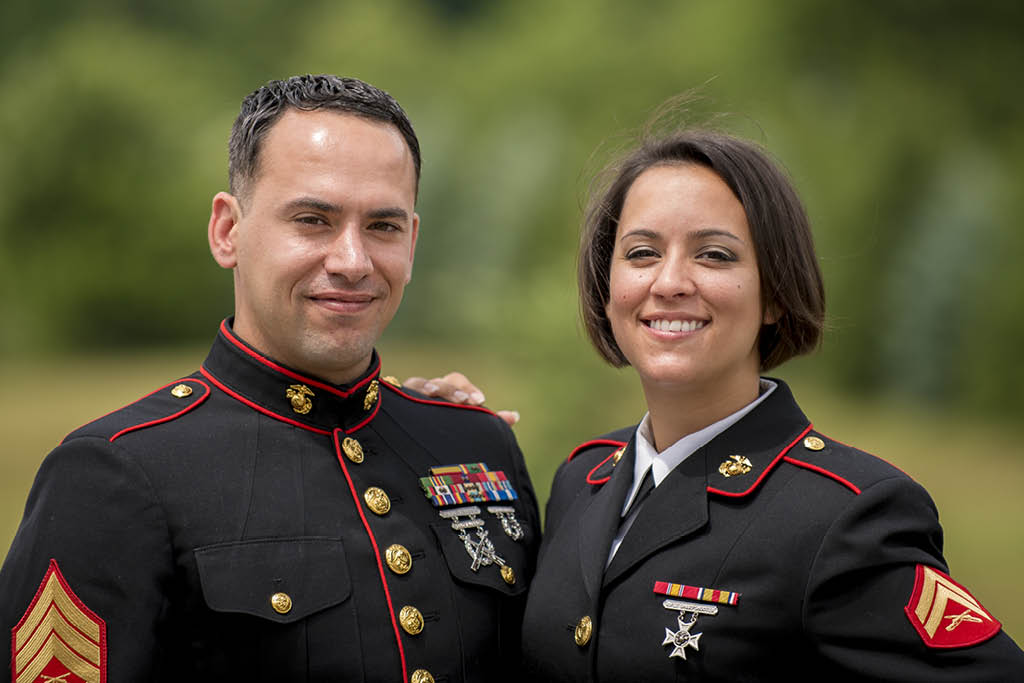A female and male soldier.