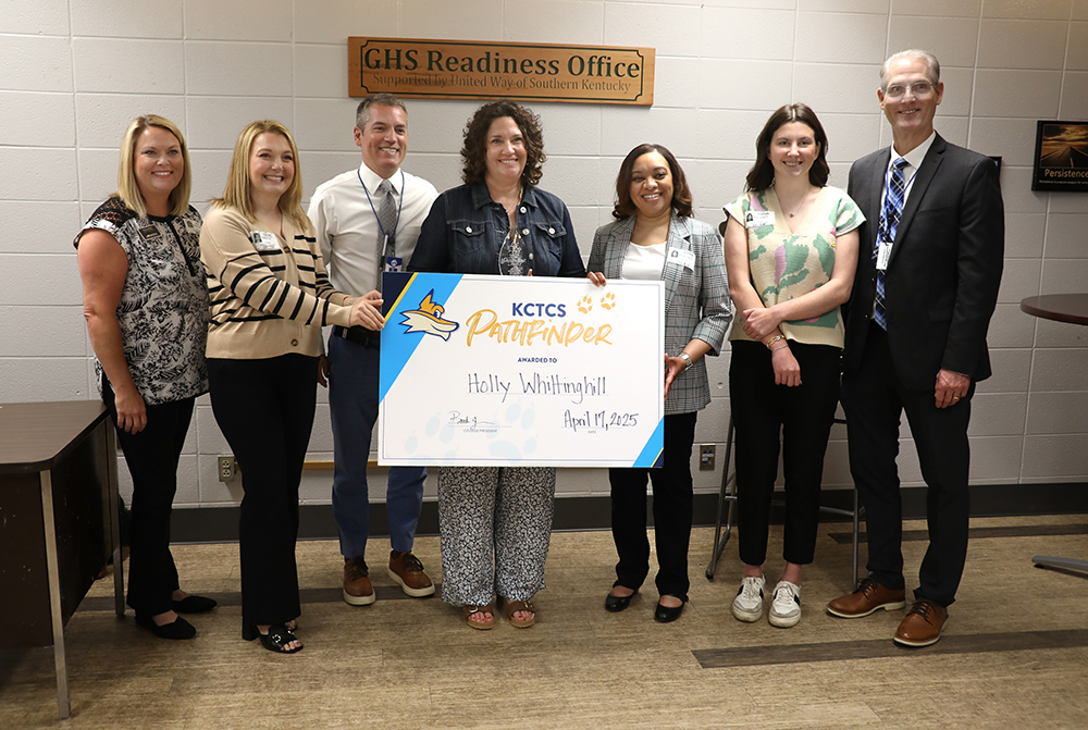 Greenwood High School’s Holly Whittinghill receives the prestigious 2025 Pathfinder Award. Pictured from left: SKYCTC Director of Admissions Denna White, SKYCTC AVP of Marketing Rebecca Lee, Greenwood High School Principal Adam Hatcher, Pathfinder Award recipient Holly Whittinghill, SKYCTC Interim President Dr. Brooke Justice, SKYCTC Admissions Counselor Mary Grace Simpson, and Superintendent of Warren County Public Schools Rob Clayton.