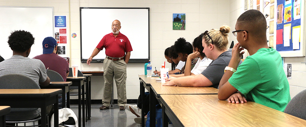 Howard Bailey, Vice President of the Warren County Chapter of the NAACP speaks to a class of students